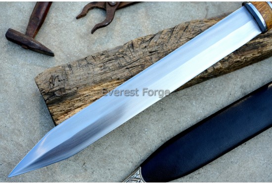 Pompeian Gladius – Roman Short Sword | Everest Forge